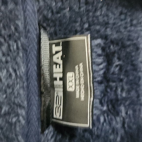 Faux Fur Coat. - Picture 4 of 7